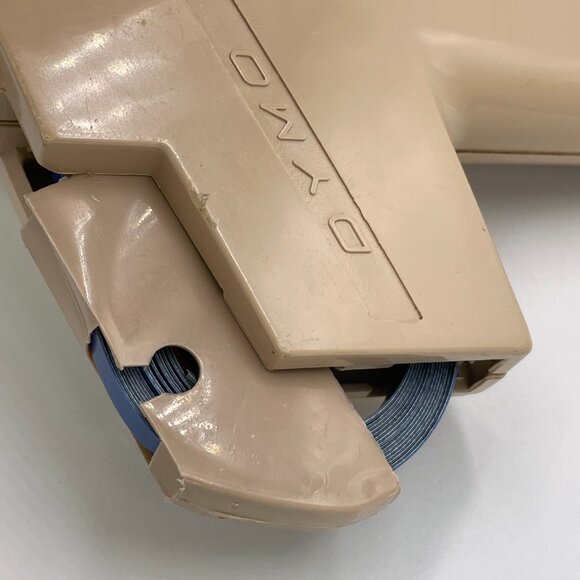 Vintage DYMO Label Maker Beige Tan With Partial Blue Roll Tape - Picture 3 of 10